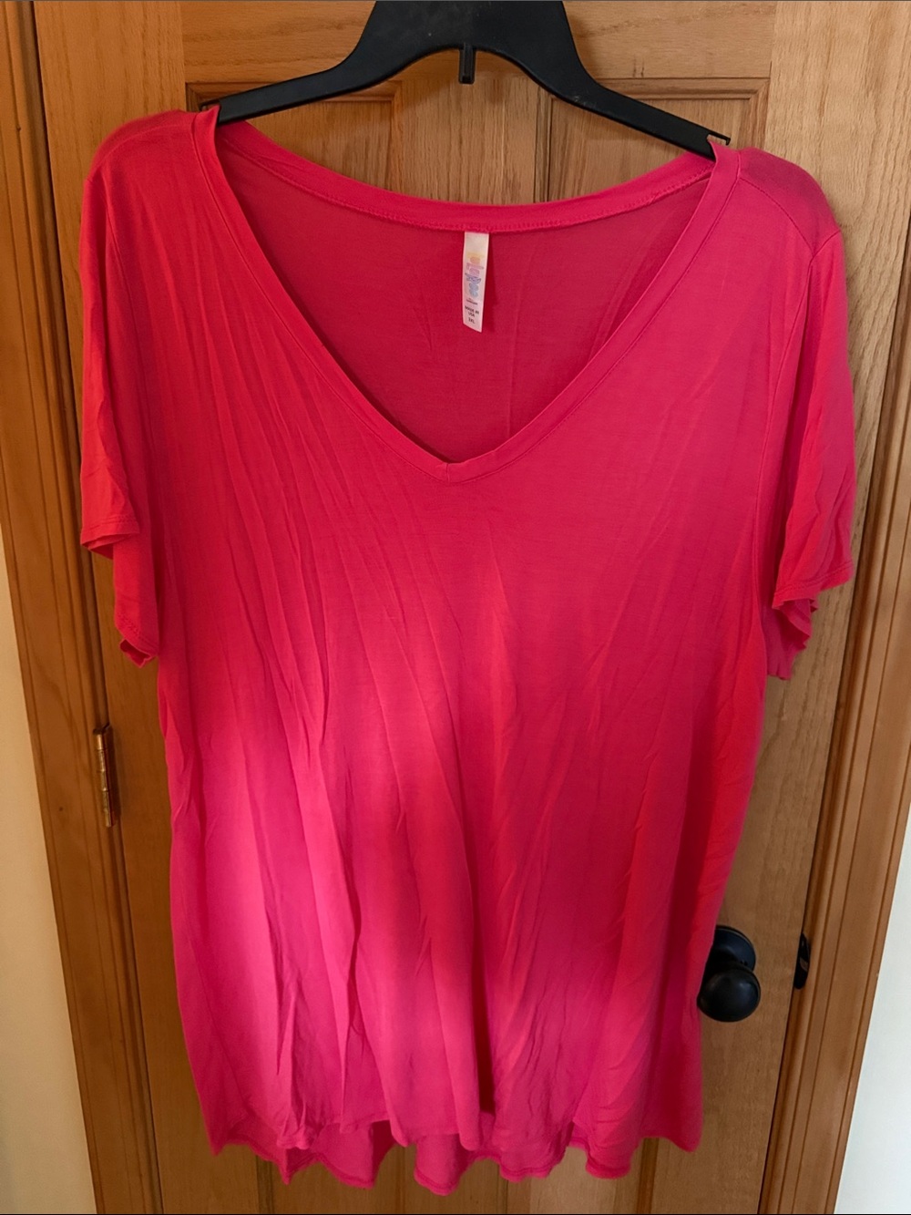 Women's V-Neck Short Sleeve Tunic Top - Hot Pink